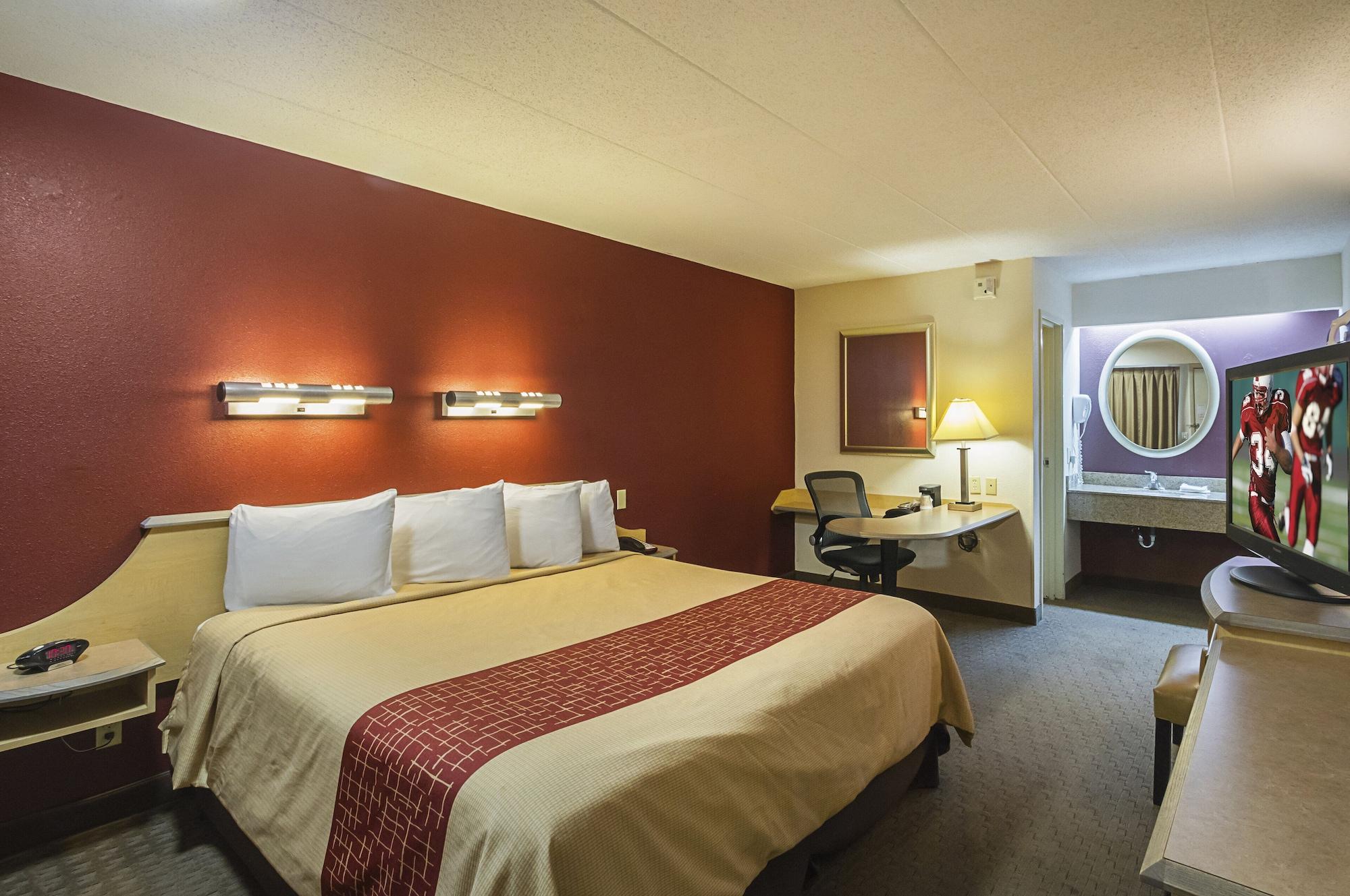 Red Roof Inn Indianapolis North - College Park Экстерьер фото