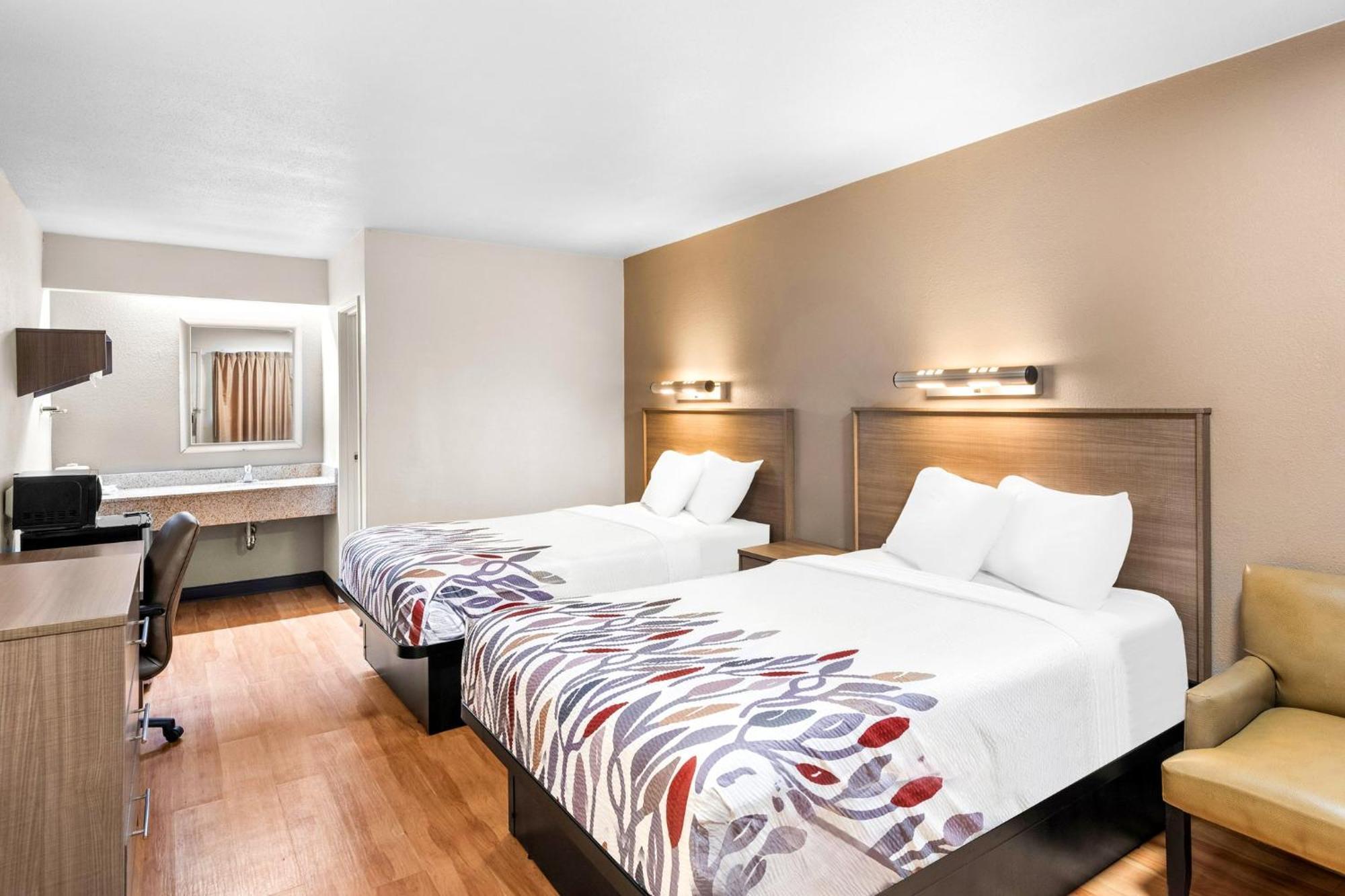 Red Roof Inn Indianapolis North - College Park Экстерьер фото
