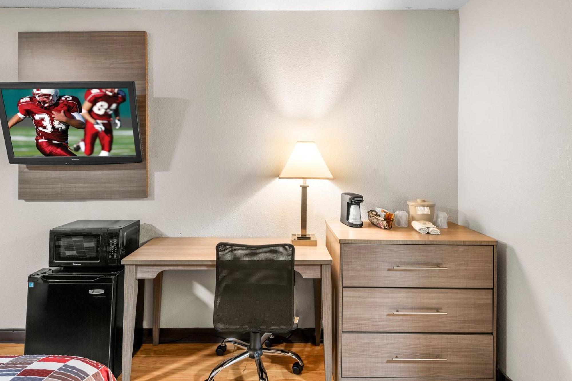 Red Roof Inn Indianapolis North - College Park Экстерьер фото
