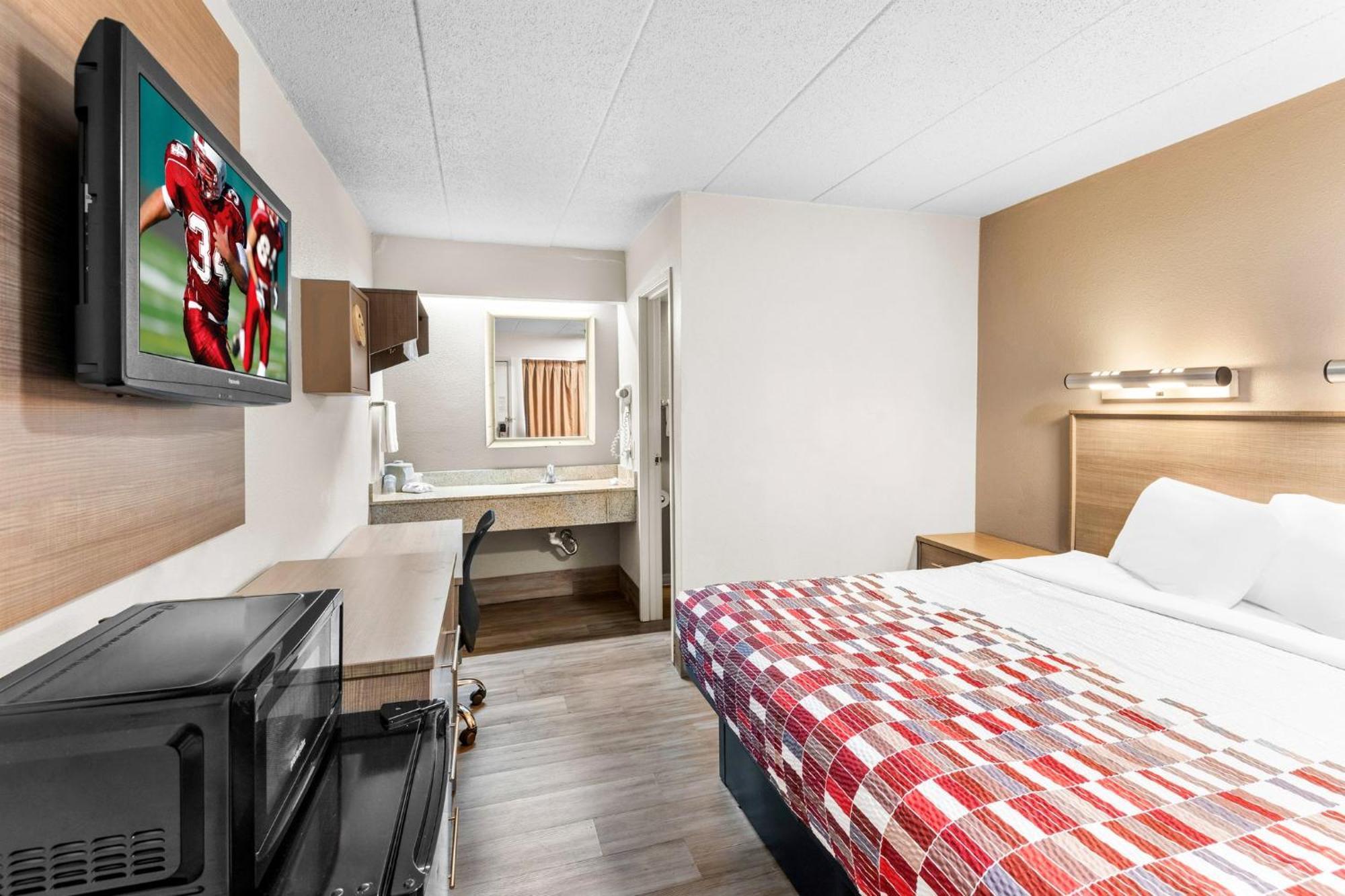 Red Roof Inn Indianapolis North - College Park Экстерьер фото